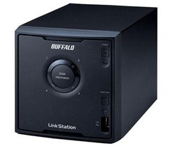 BUFFALO Úložný sieťový server LinkStation Quad 2 TB + Zásobník 100 navlhčených utierok + Čistiaci stlačený plyn 335 ml + Kábel sie>ový Ethernet RJ45 rovný (kategória 5) - 20 m