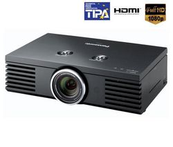 PANASONIC Videoprojektor PT-AE4000 + Prenosné puzdro Sportsline 23891 veľkosť L